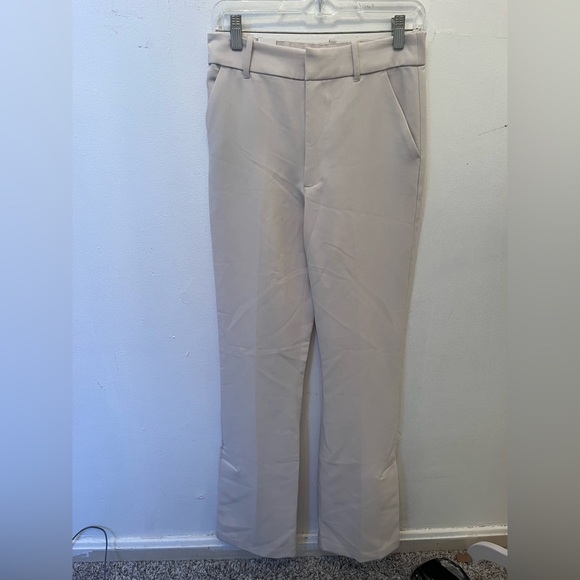 Abercrombie & Fitch Straight Leg Trousers Cream Size 28/6L NWT - Picture 1 of 4